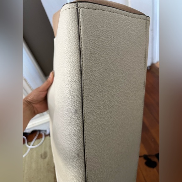 Tory Burch Carson Colorblock Tote New Ivory Leather Bag Style 81957 - Picture 8 of 17